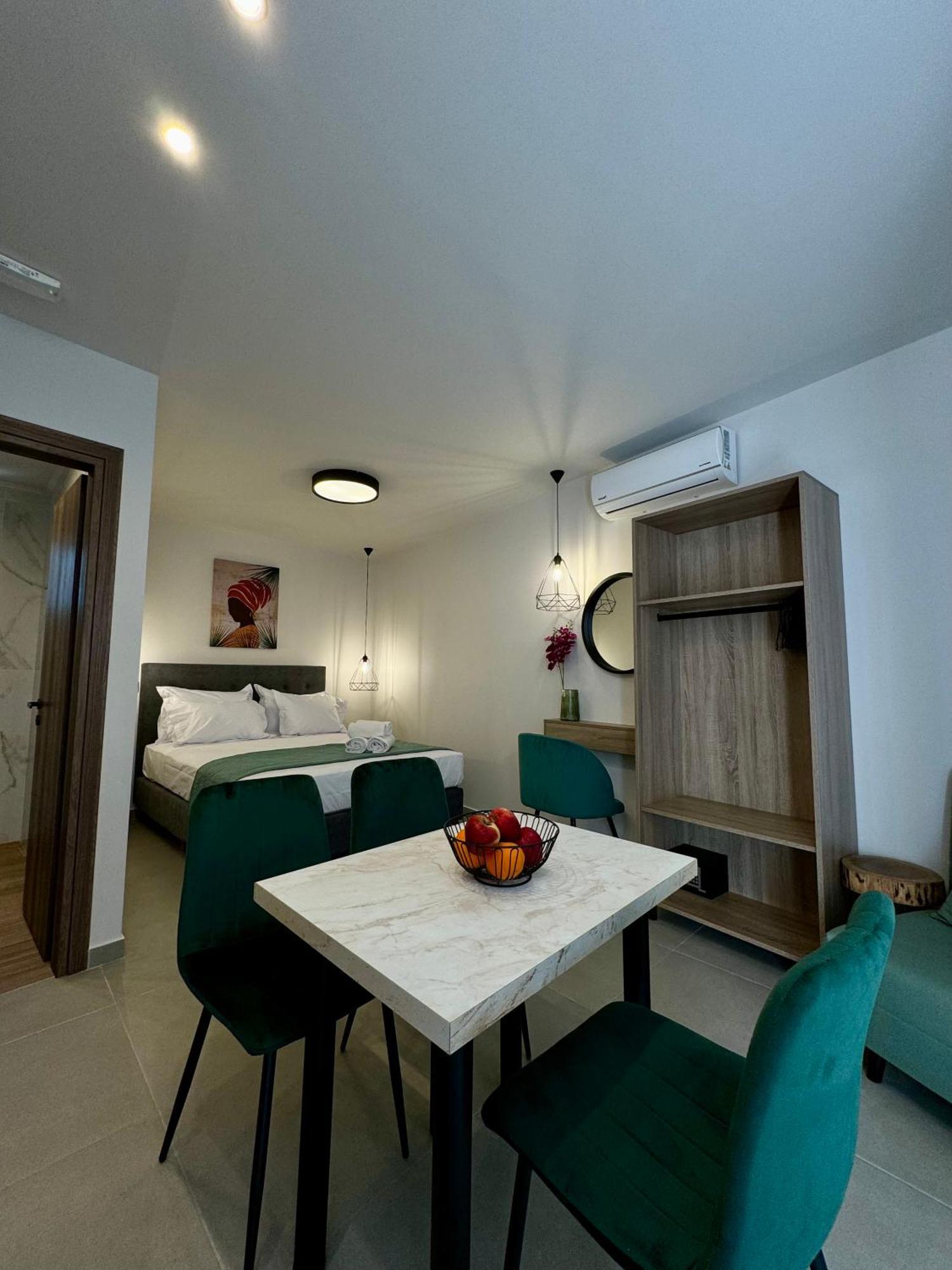 Bay View Apartment ฟาลิรากี ภายนอก รูปภาพ