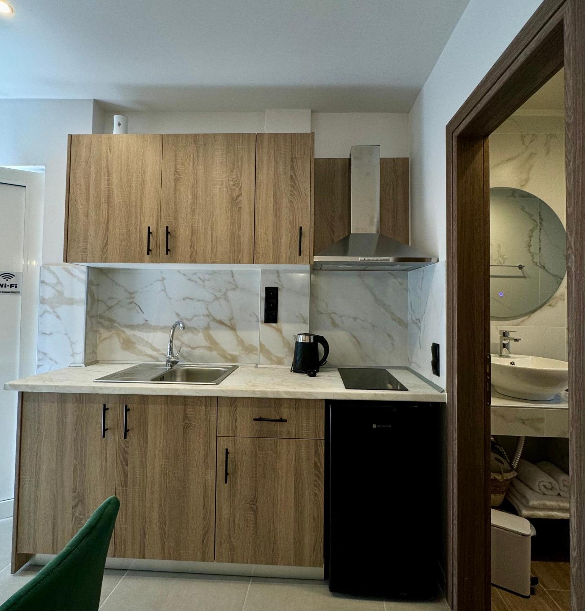 Bay View Apartment ฟาลิรากี ภายนอก รูปภาพ